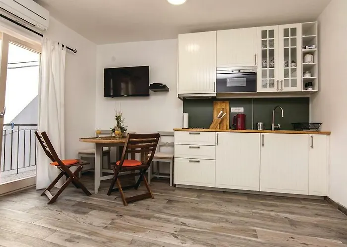 Апартаменты Jankovic Биоград-на-Мору